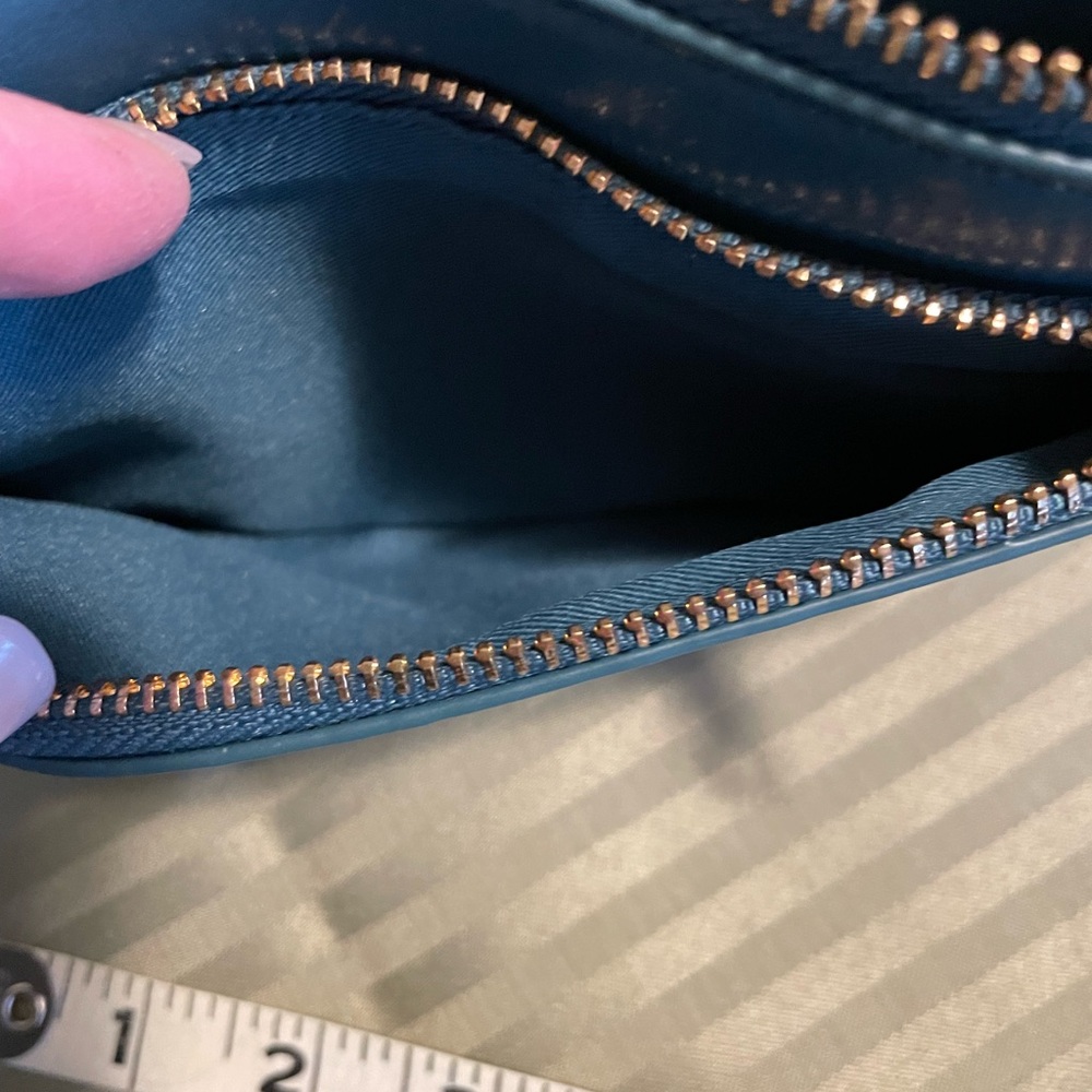 Blue Wristlet with Zipper Pockets - Picture 4 of 4